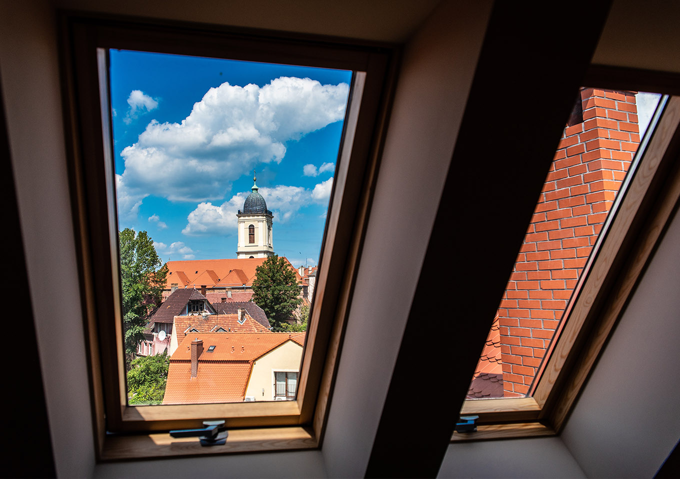 Wymień stare okna dachowe. Oszczędzaj na rachunkach